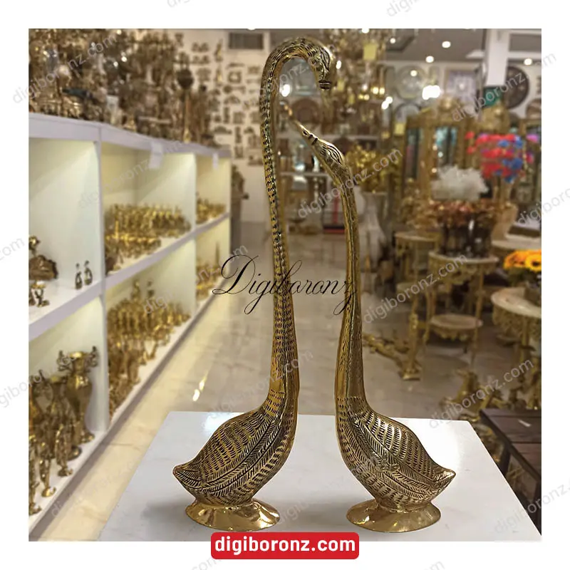 مجسمه قو برنجی برنزی عاشق 50 سانت